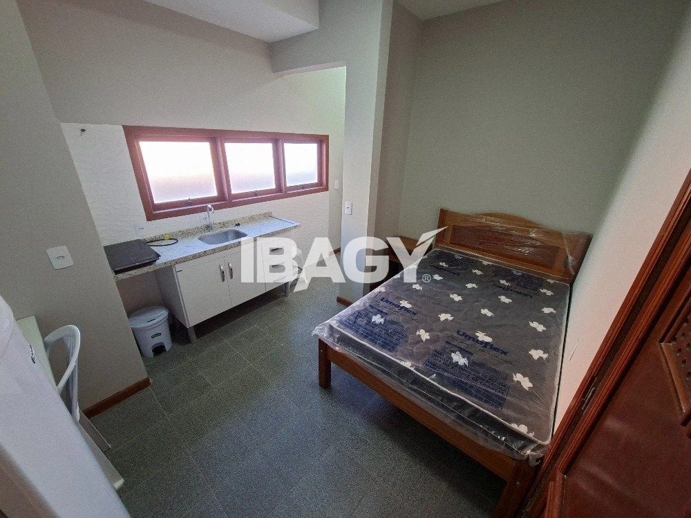 Furnished 16 m² studio with 1 bedroom and no parking — photo 5