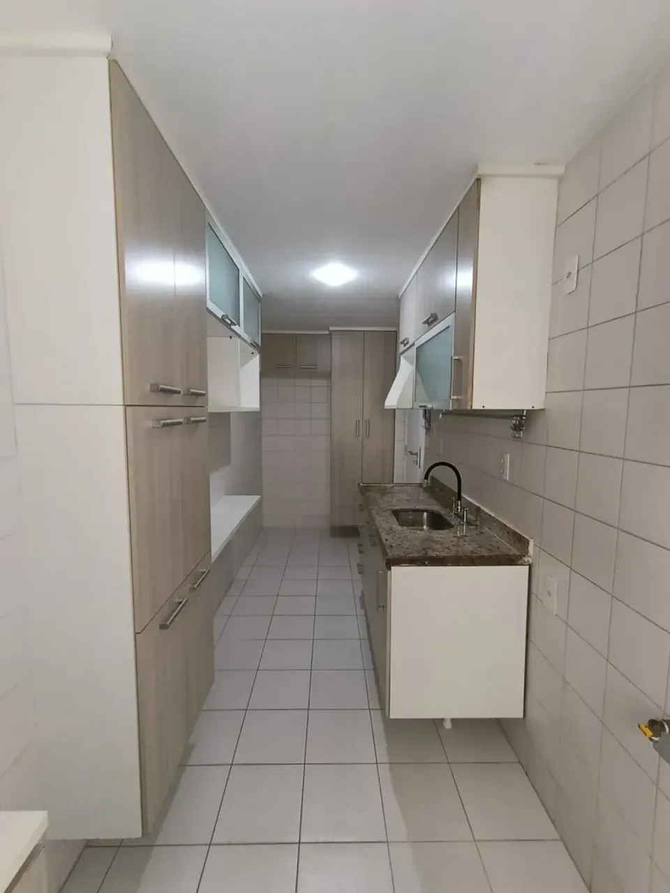 Apartment with 2 bedrooms a balcony and 1 parking spot — photo 18