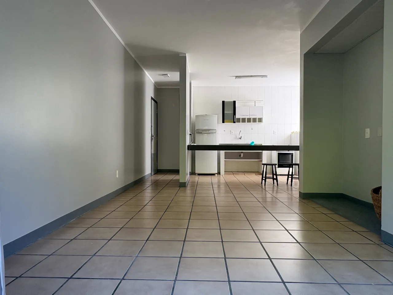 Apartamento amueblado de 1 dormitorio con cocina abierta — photo 3