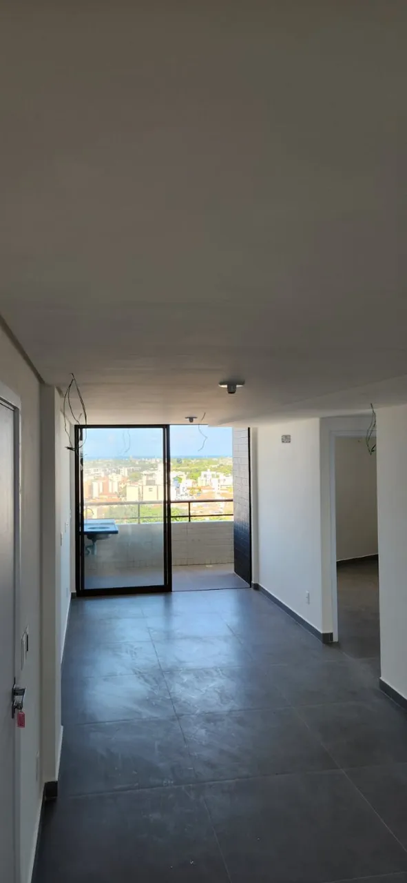 3-bedroom apartment in a building with a gym — photo 15