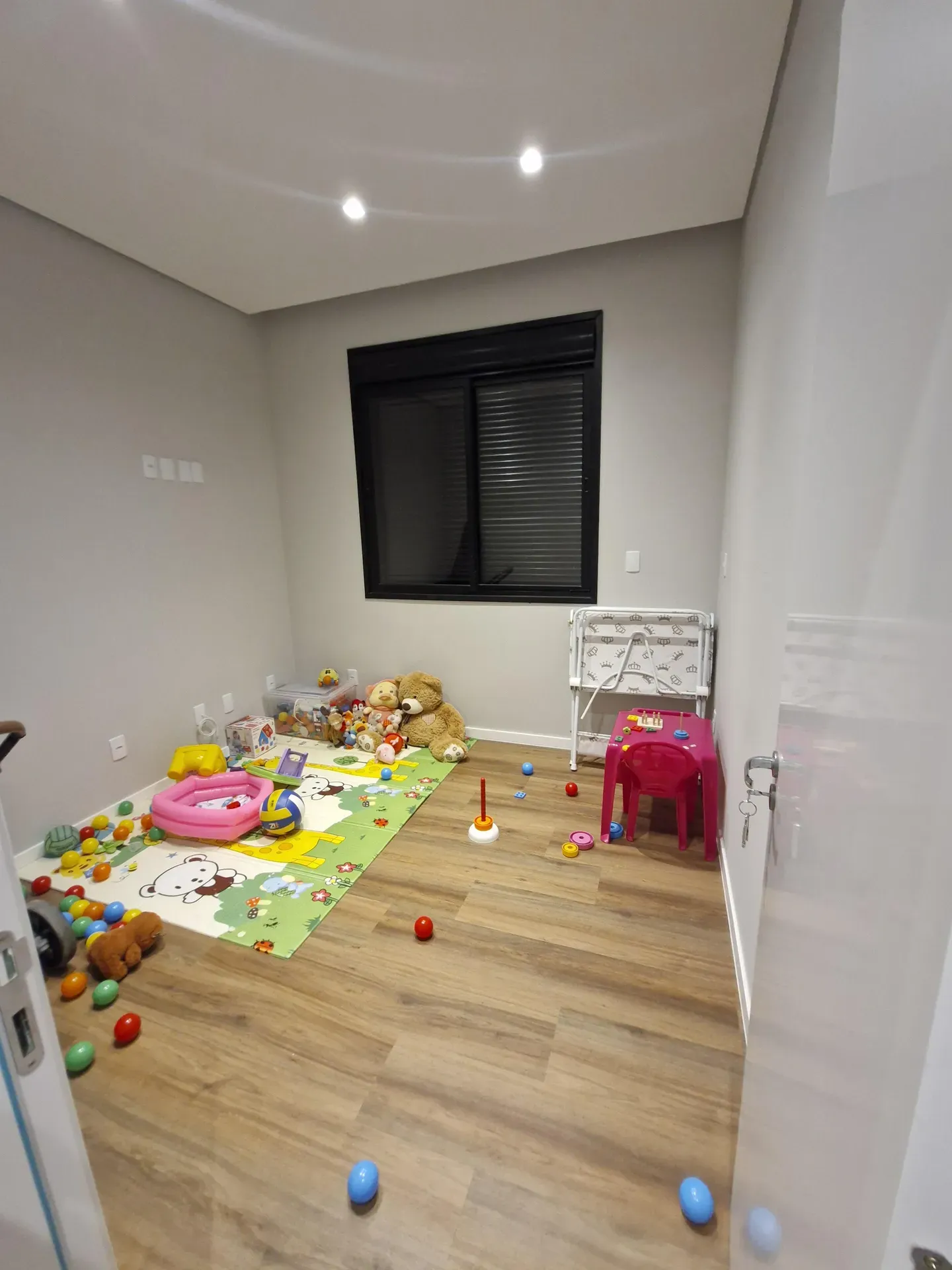 Furnished house with 3 bedrooms and open kitchen — photo 21
