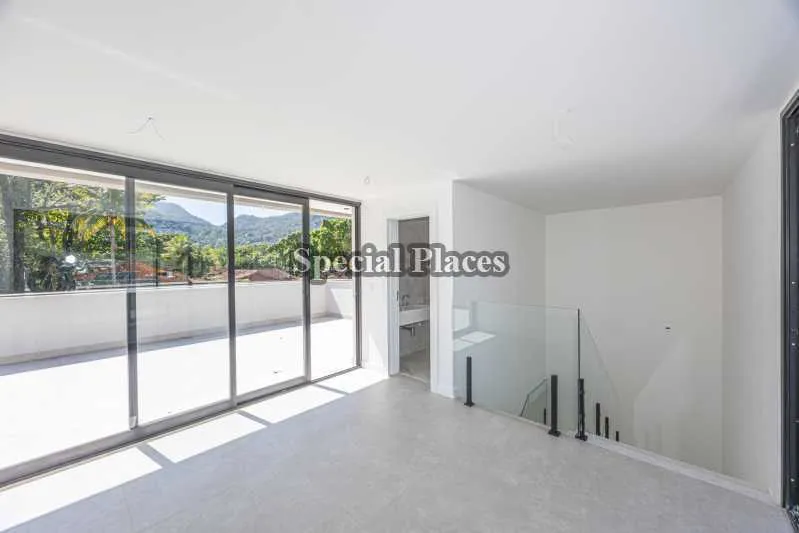 Casa com 5 quartos e 5 banheiros, com cozinha integrada — photo 29