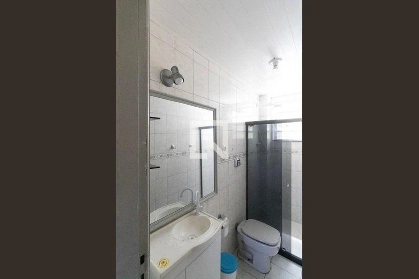 Wood or laminate floors in a 2-bedroom apartment, 50 m² — photo 10