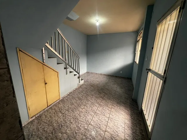 Casa sin amueblar con 2 dormitorios y balcón — photo 13