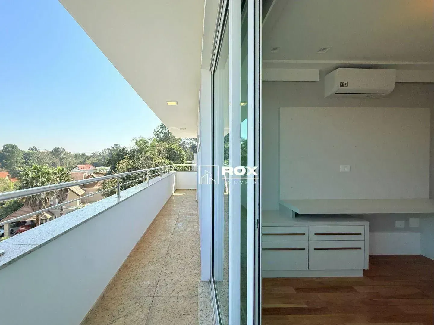 Ground-floor house with 5 en-suite bedrooms — photo 32