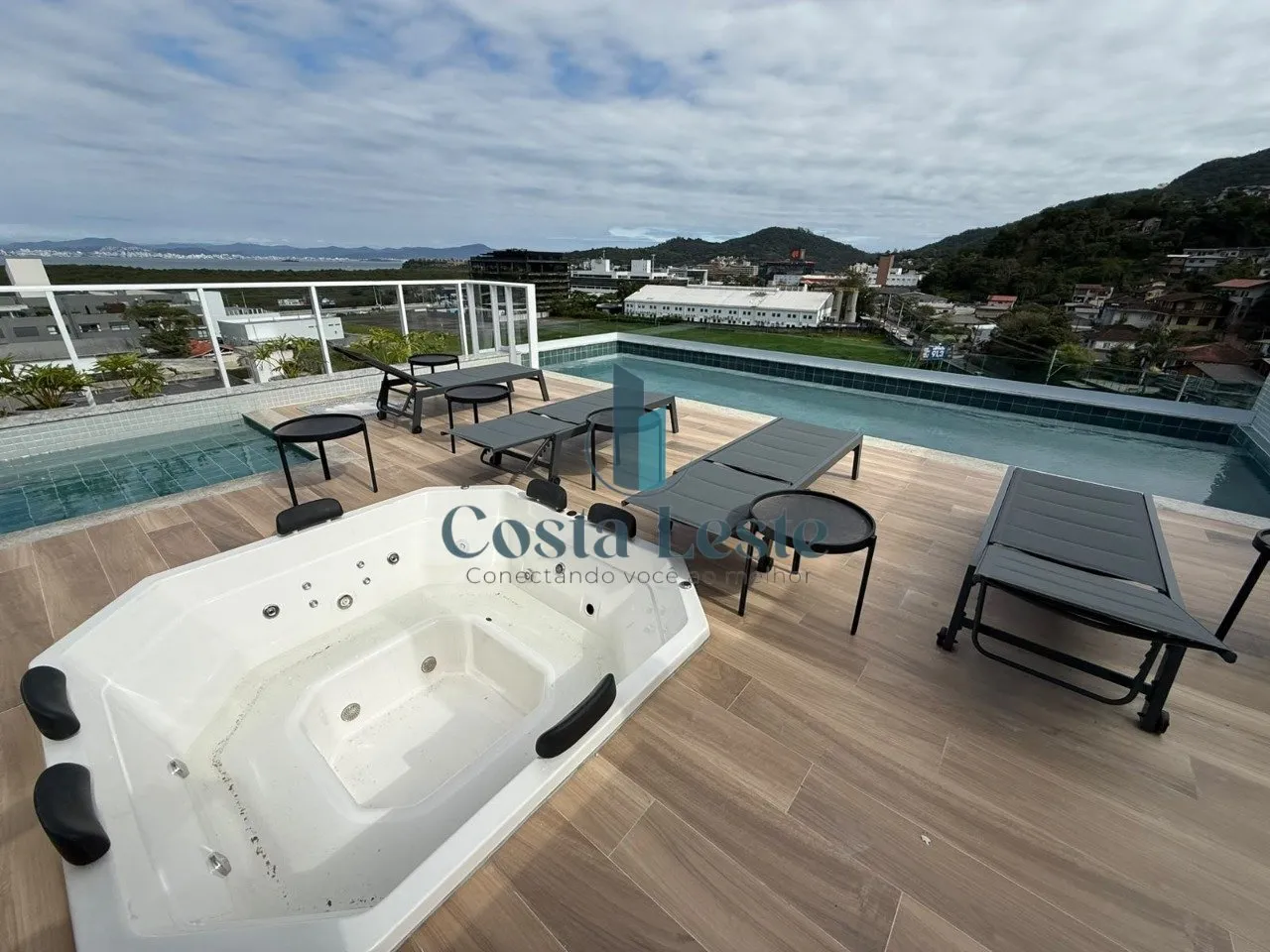 Water view in a 2-bedroom apartment, 68 m² — photo 4