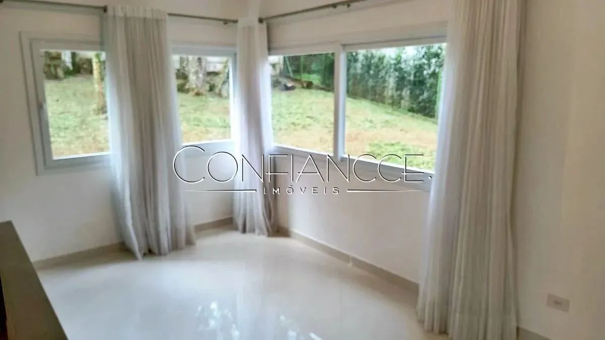 Casa em condomínio fechado com 5 quartos e 370 m² — photo 8