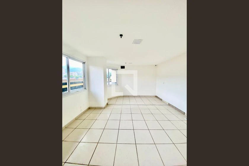 Apartamento de 2 quartos em condomínio com piscina — photo 38