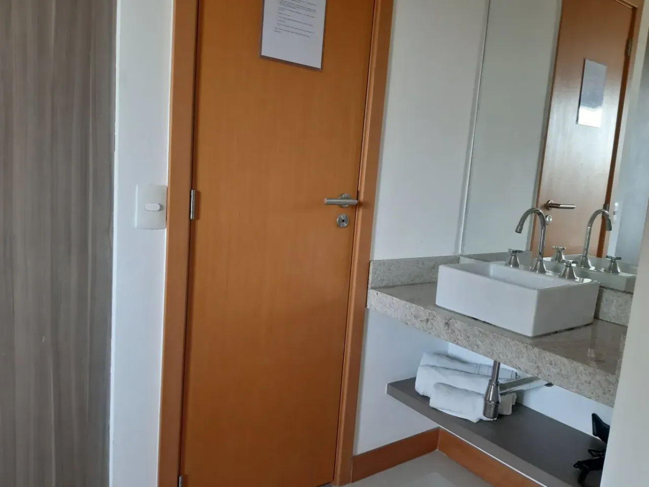 Apartamento mobiliado com box de vidro e 1 vaga — photo 11