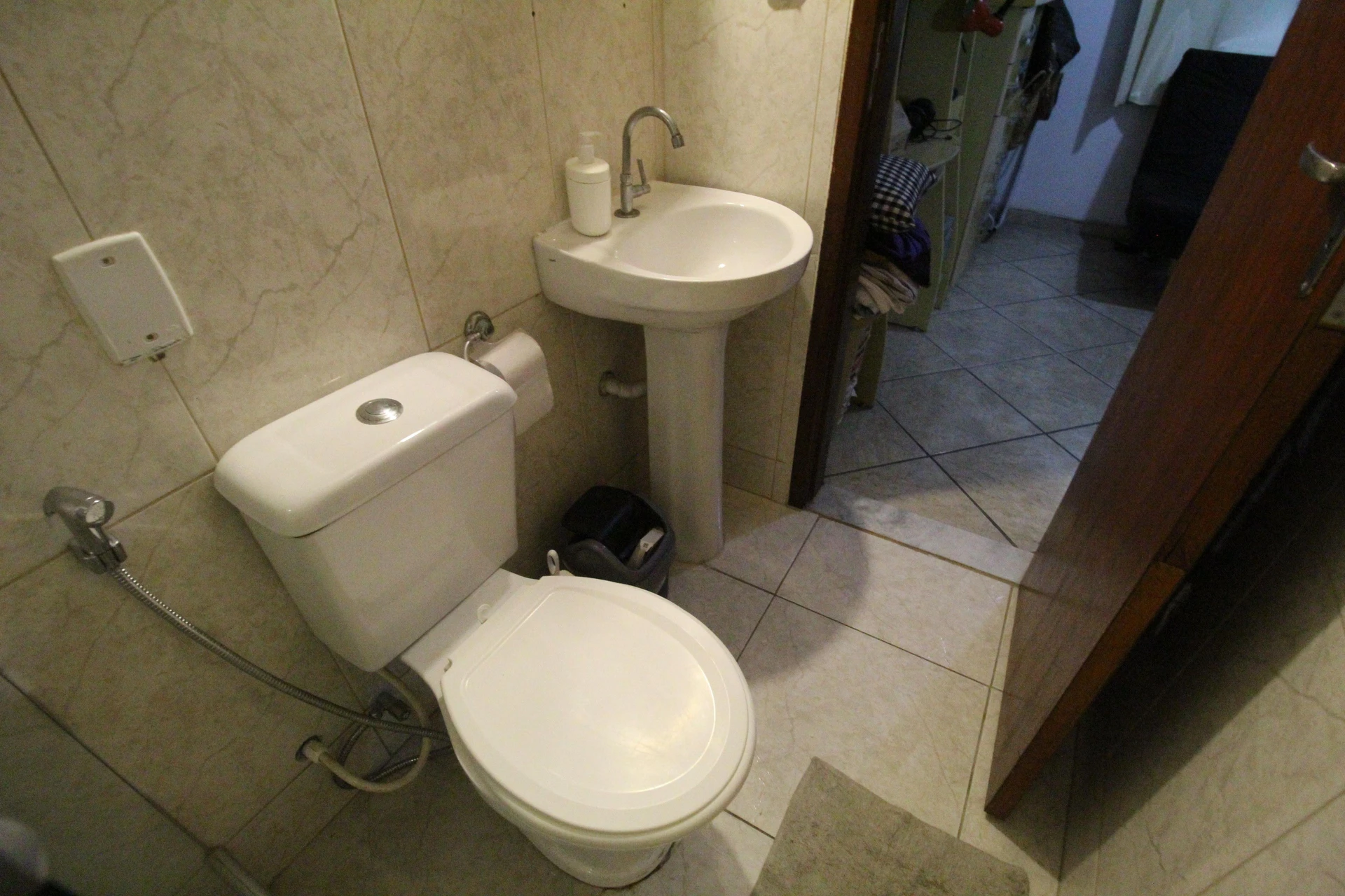 Rental house with 2 bedrooms and a washing machine — photo 32