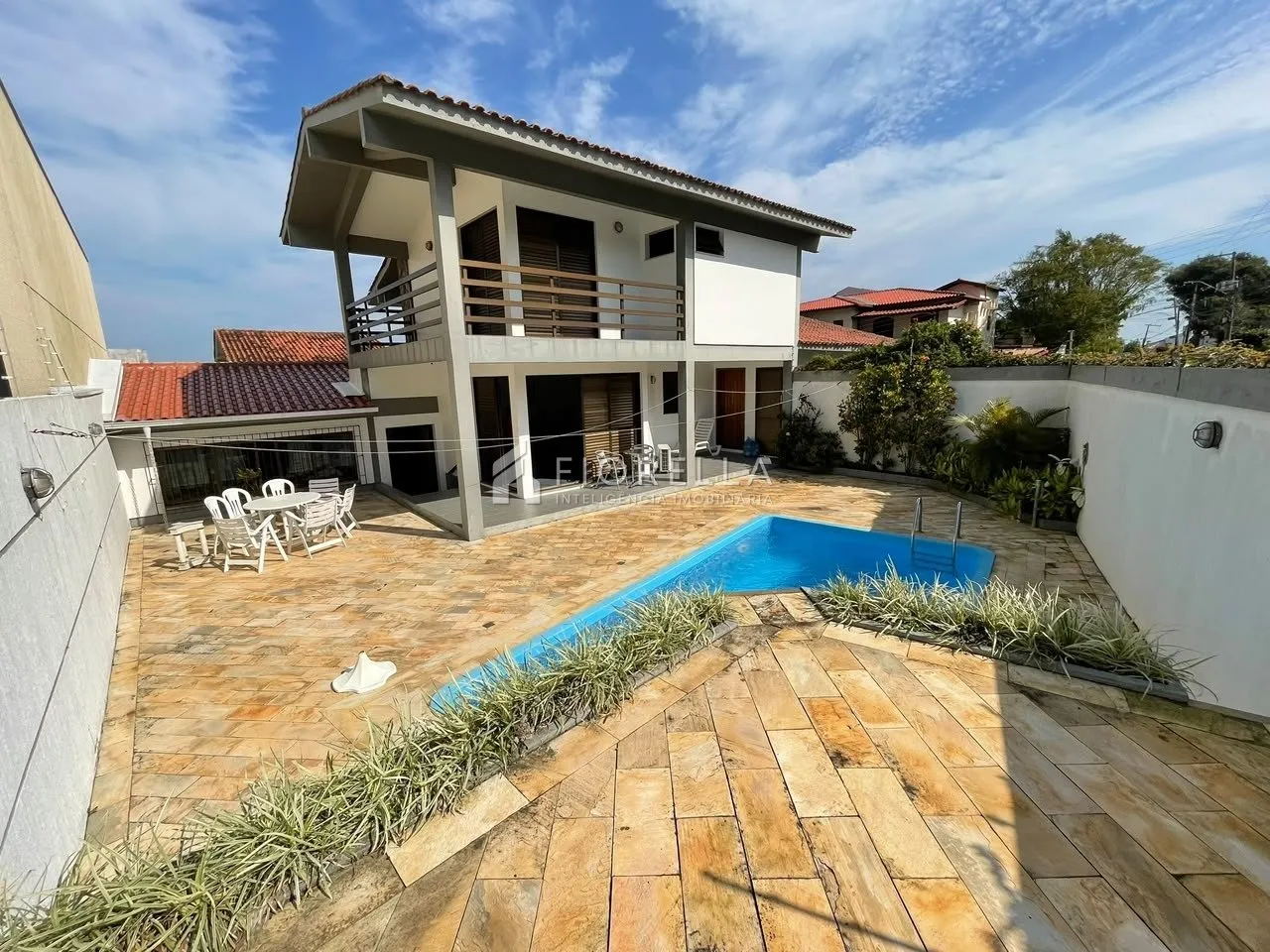 Furnished house, 376 m², with a water view — photo 26