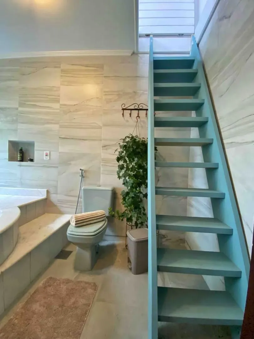 House with 3 bedrooms and glazed balcony — photo 32