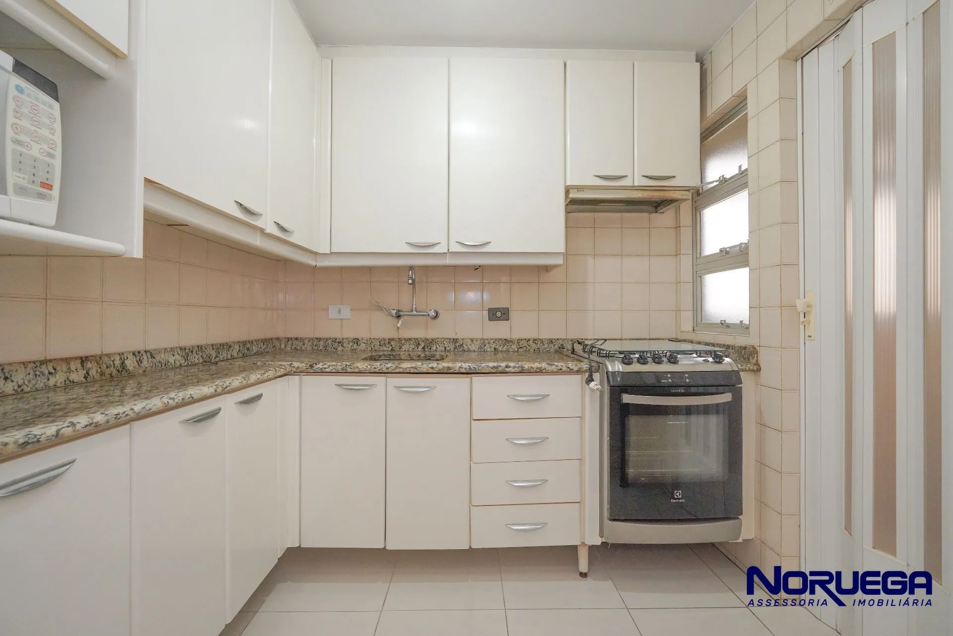 Apartamento com piso de madeira ou laminado, Cristo Rei — photo 2