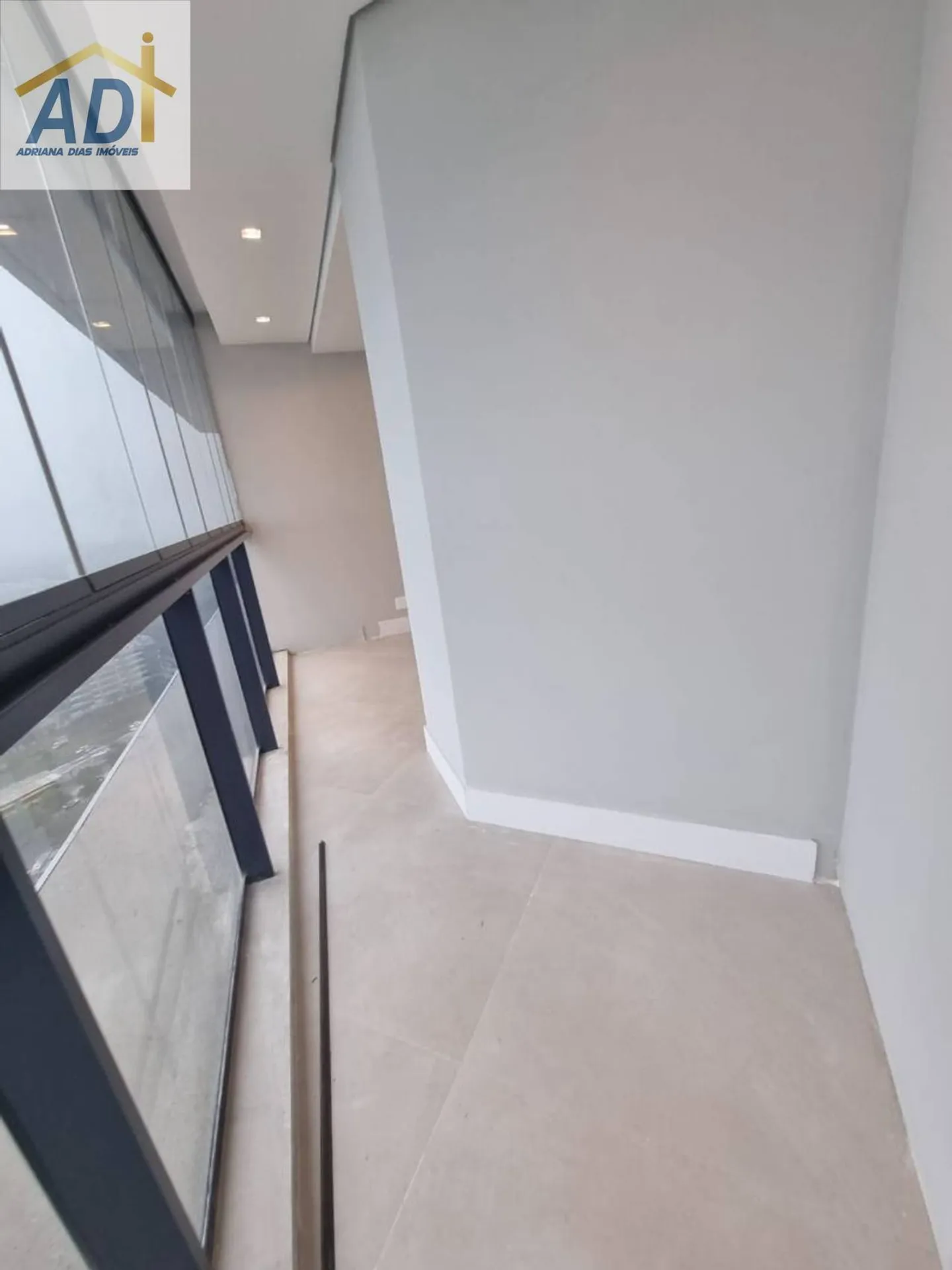 Furnished duplex penthouse with 2 bedrooms and 172 m² — photo 53