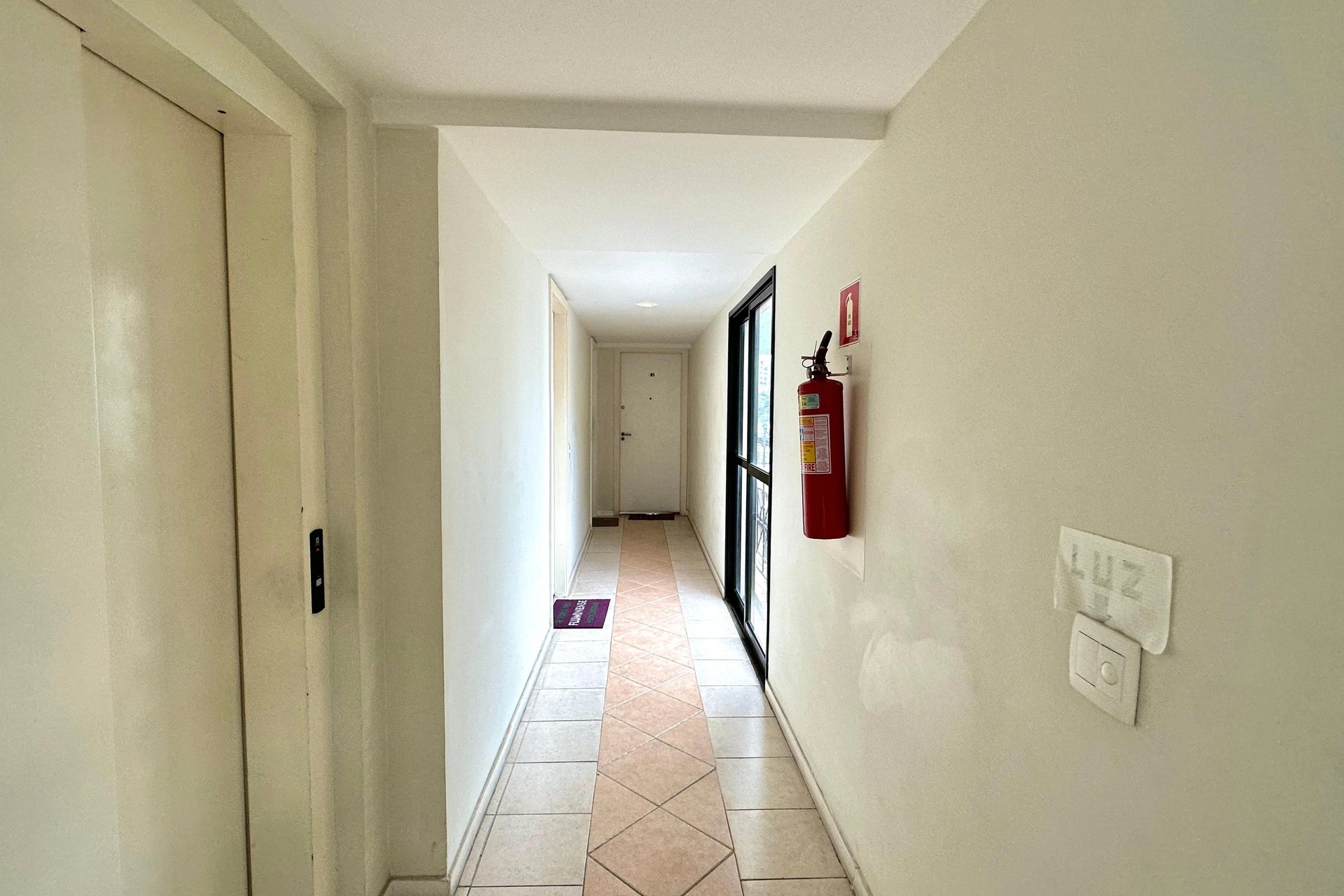 Furnished apartment with an open kitchen and 2 en-suite bedrooms — photo 31