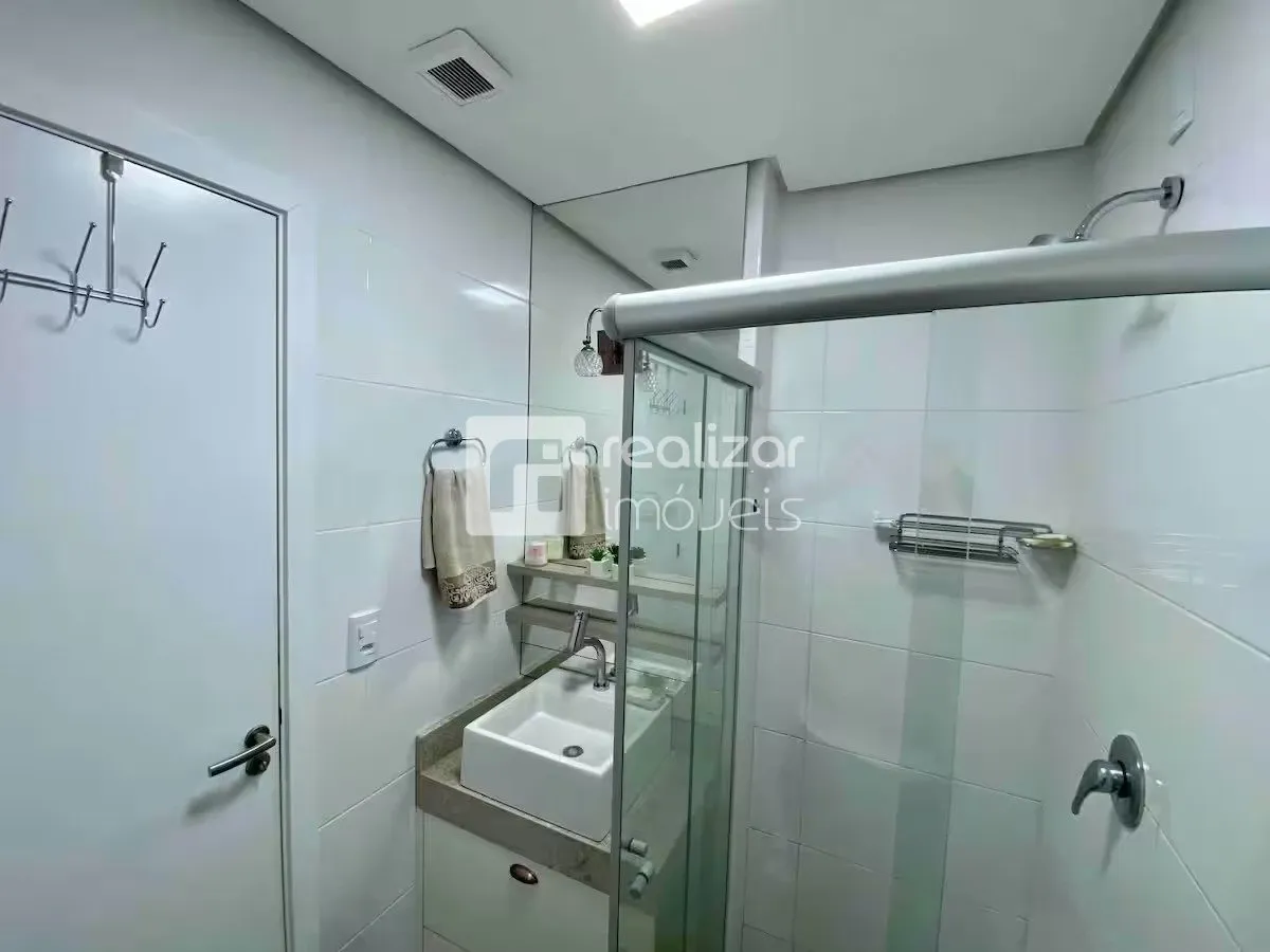 Furnished 2-bedroom apartment with private garden — photo 26