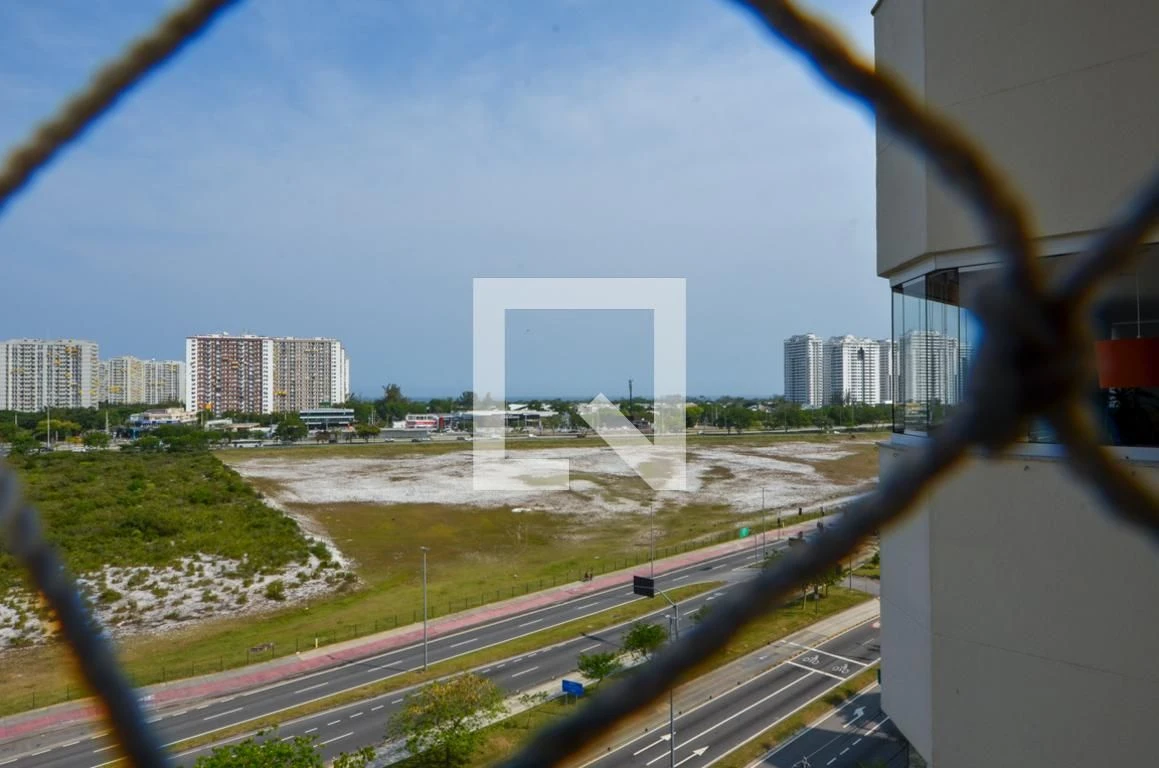 Квартира 80 м² із заскленим балконом та робочим місцем — photo 26