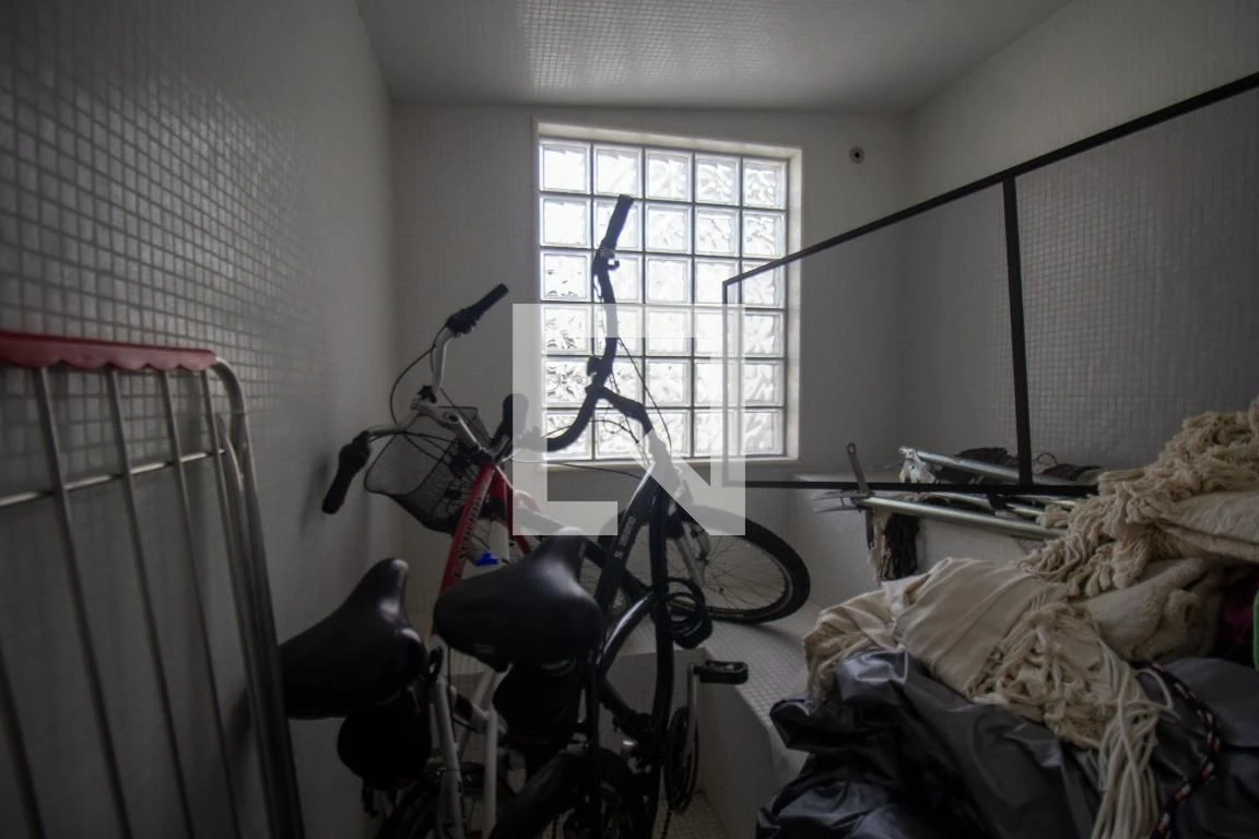 Apartamento mobiliado com 4 quartos e jacuzzi no prédio — photo 61