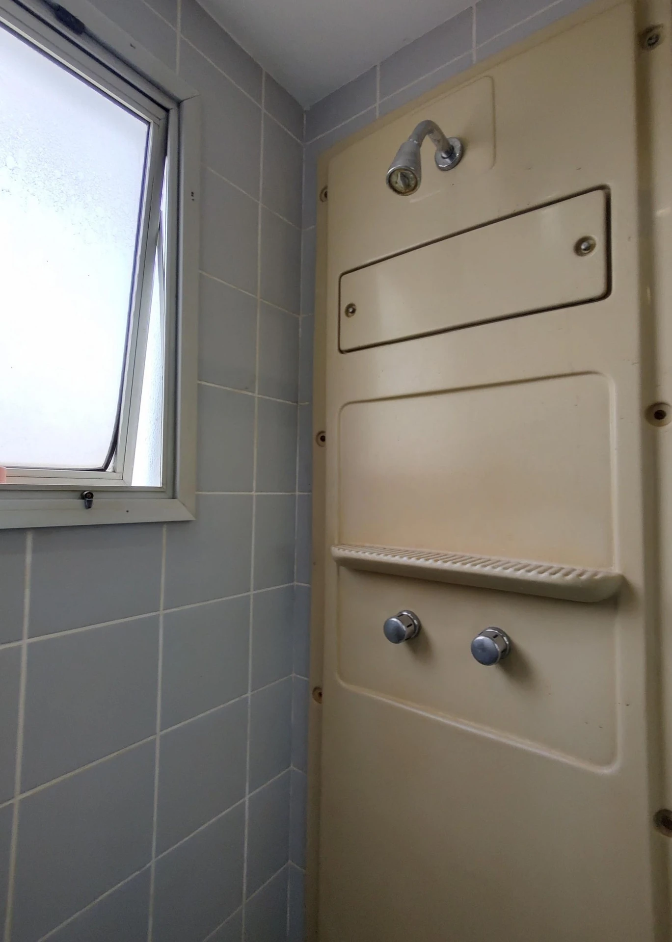 99 m² apartment with a water view and a washing machine — photo 32