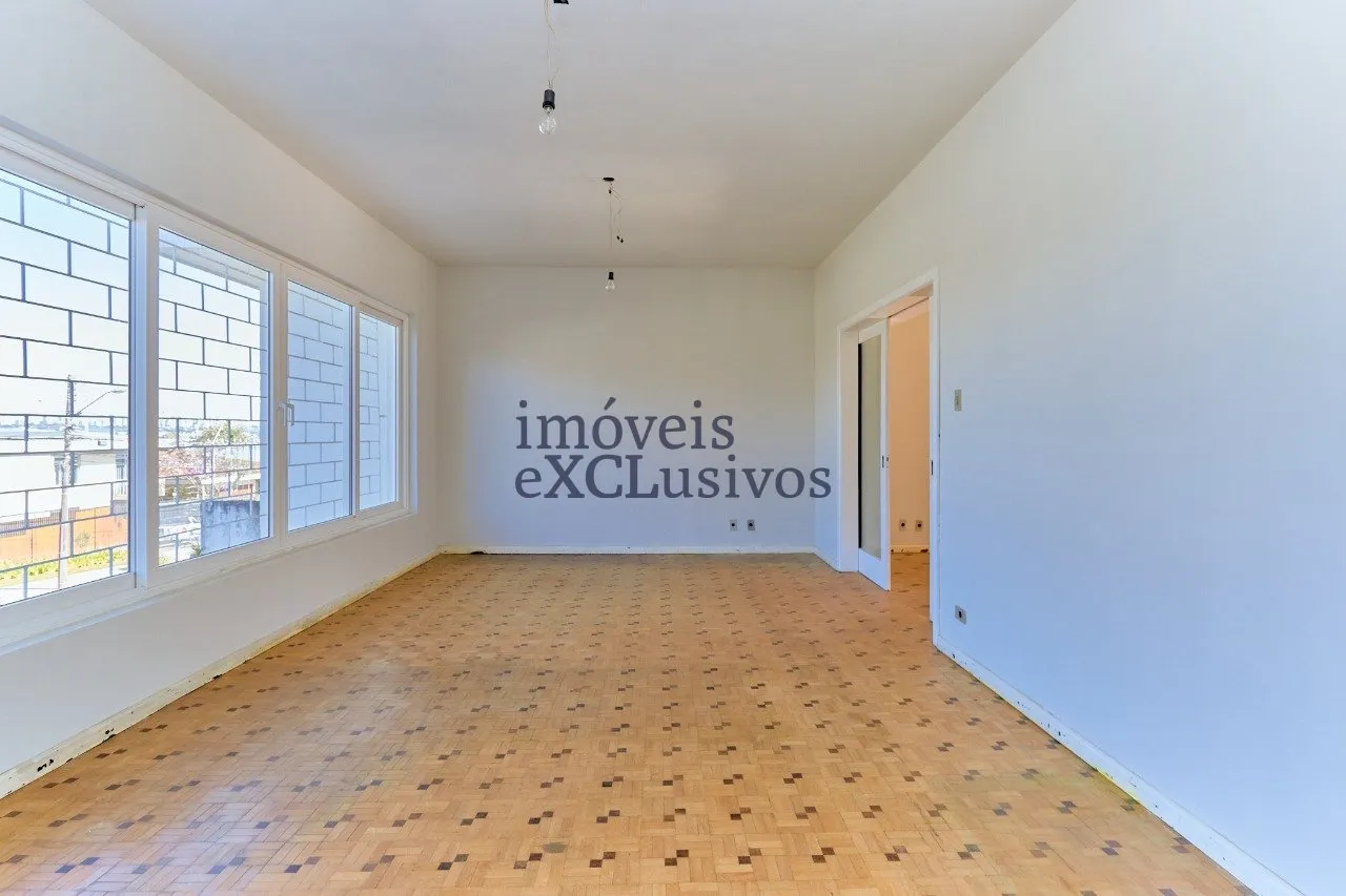 4 quartos e banheira: casa de 187 m² — photo 14
