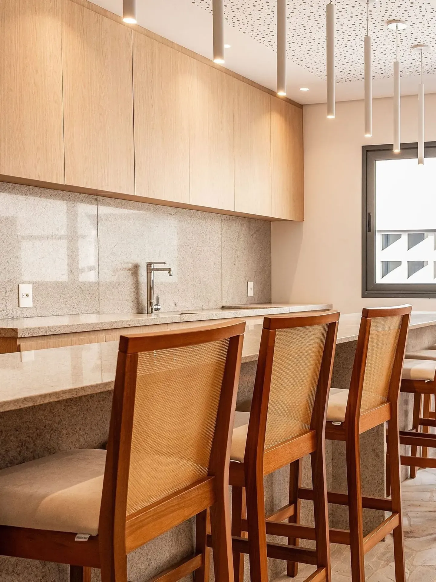 Furnished apartment, 35 m², with a home office — photo 35