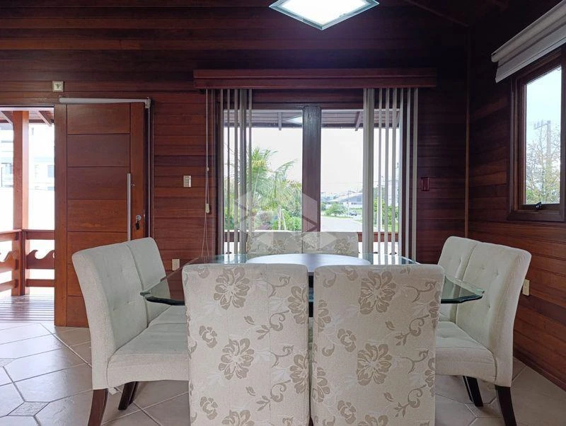 Casa de 3 dormitorios con balcón gourmet en Florianópolis — photo 46