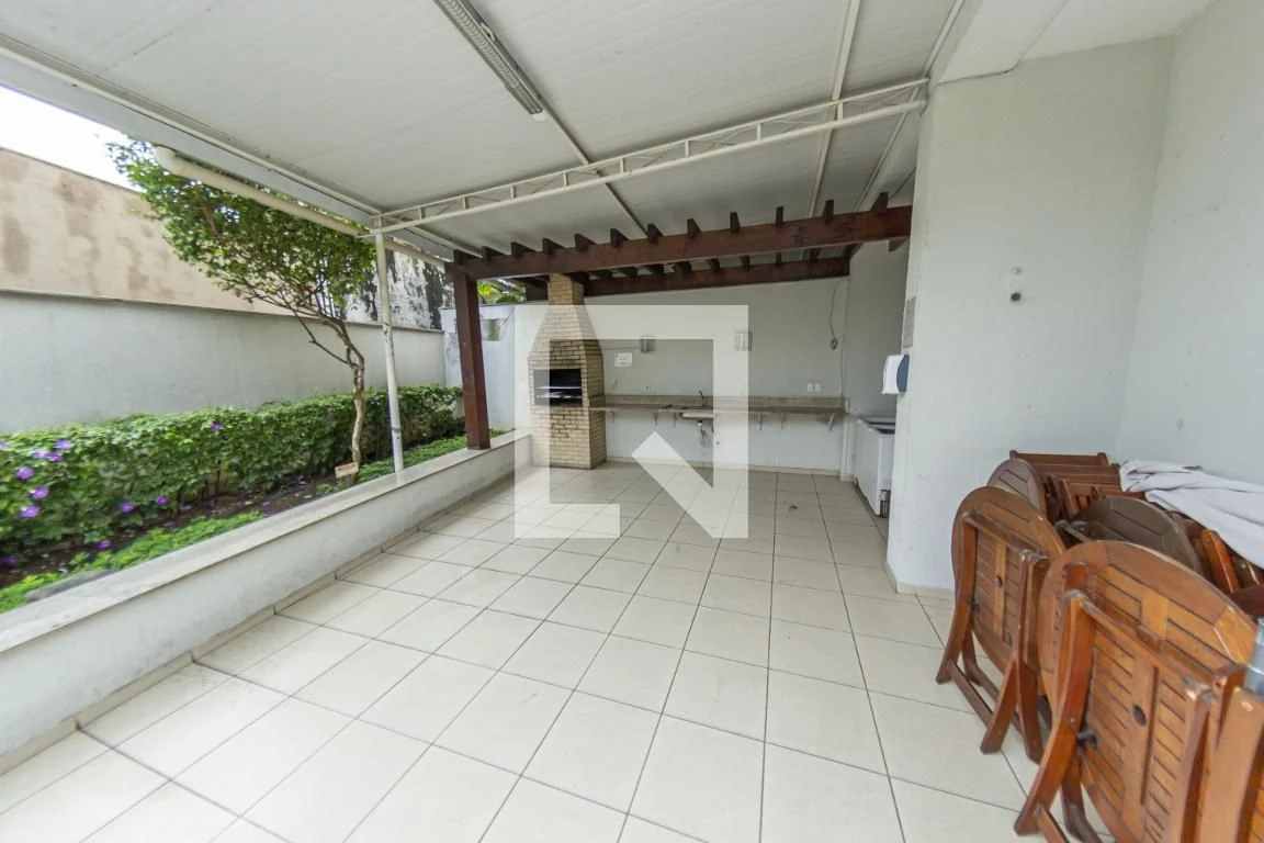 Furnished 2-bedroom apartment with 1 bath and parking — photo 28