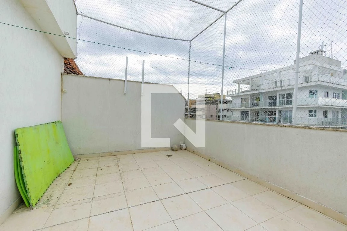 Rental apartment with 4 bedrooms and a glassed-in balcony — photo 90