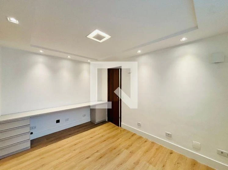 4-bedroom apartment with a walk-in closet in Rio de Janeiro — photo 14