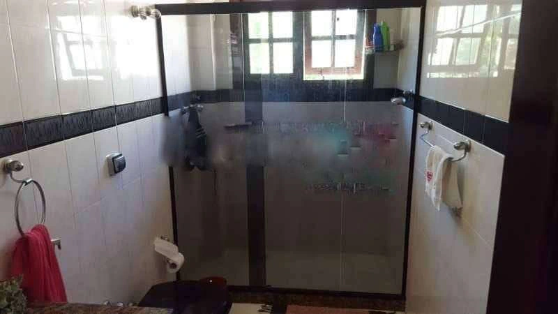 House with 3 bedrooms and a private BBQ area — photo 7