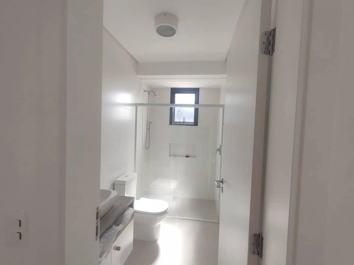 Departamento de 4 dormitorios con ventanales de piso a techo — photo 28