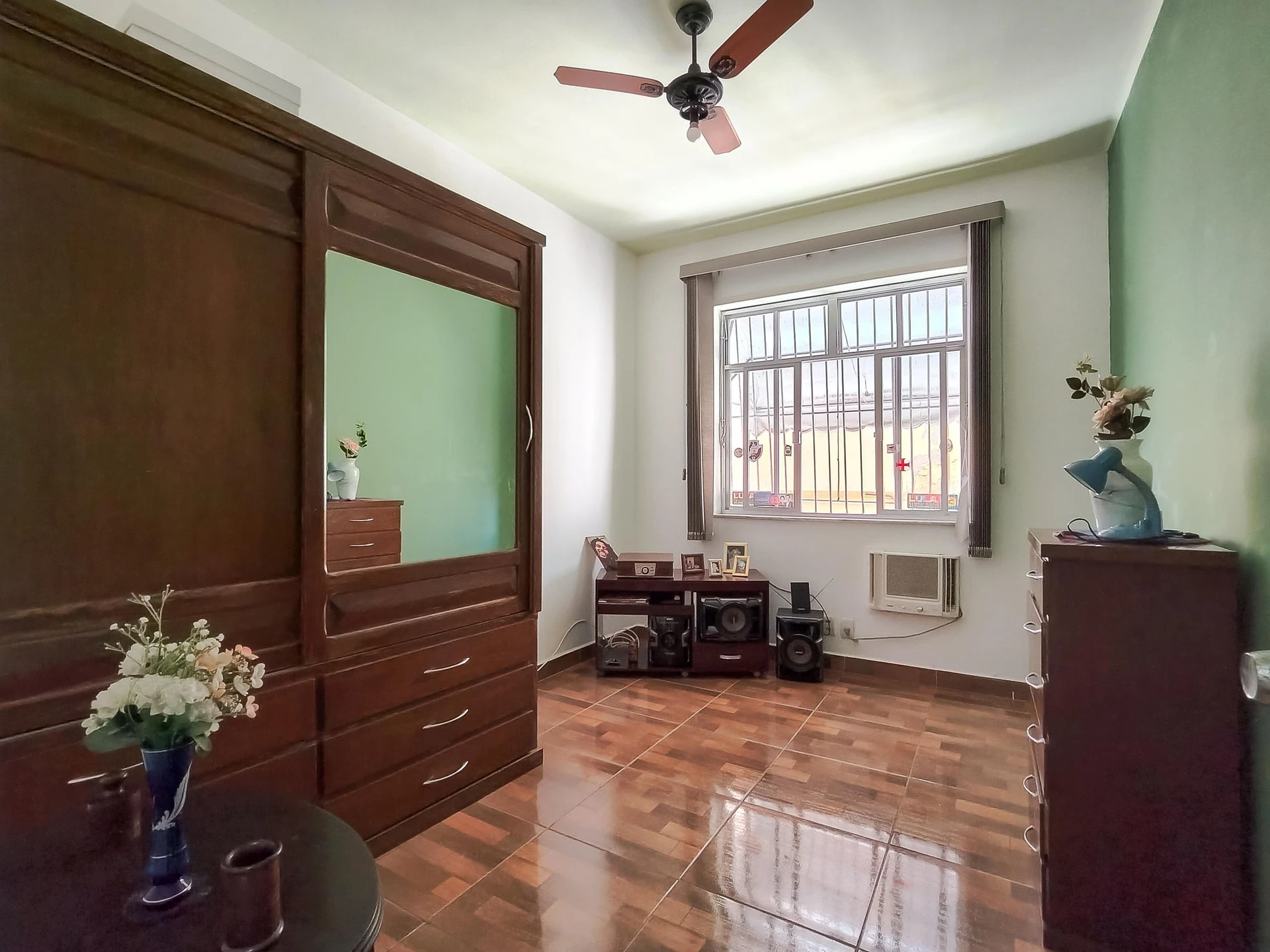 Furnished 3-bedroom apartment with 2 bathrooms — photo 3