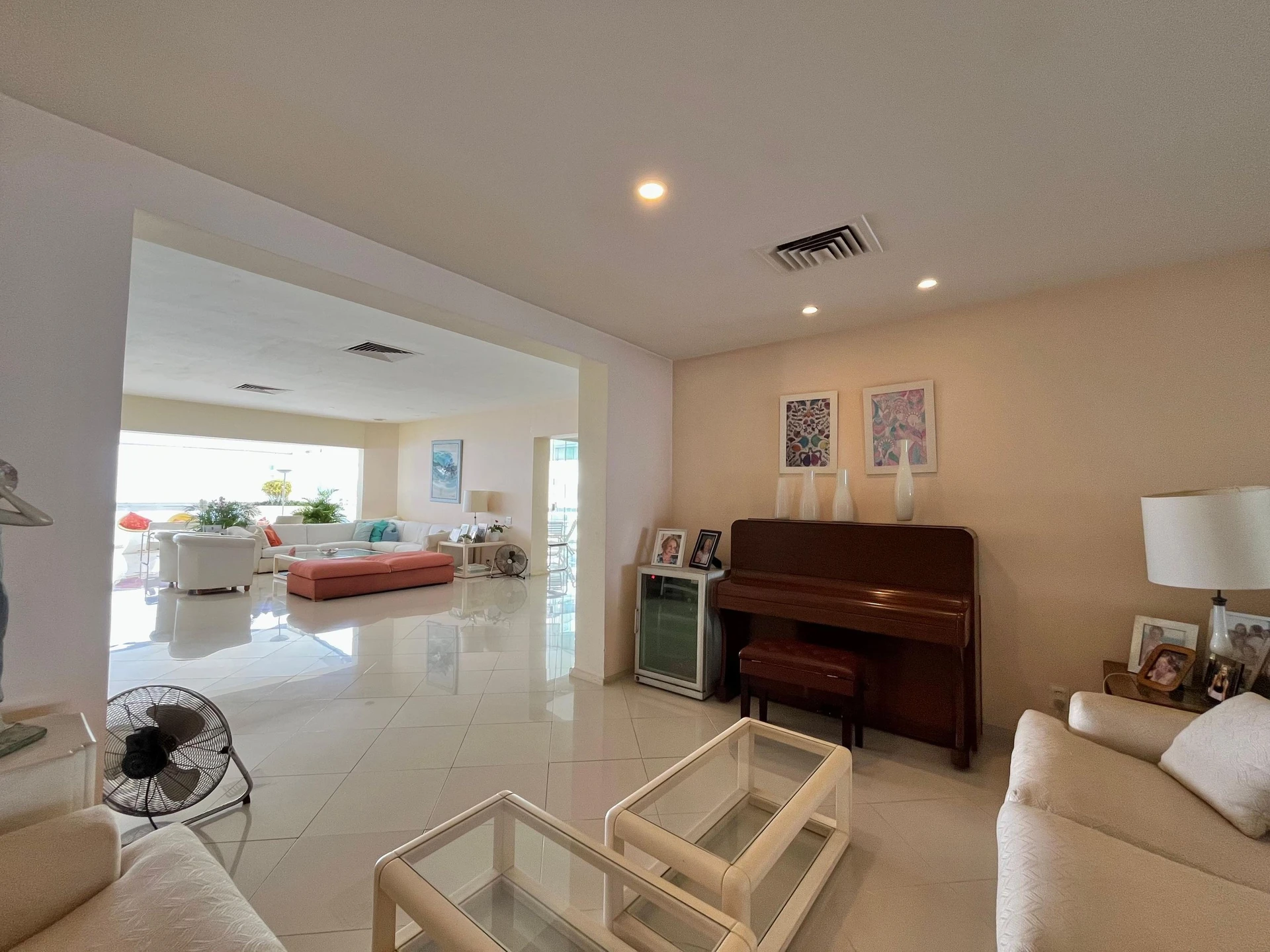 Furnished apartment, 450 m², with a water view — photo 24