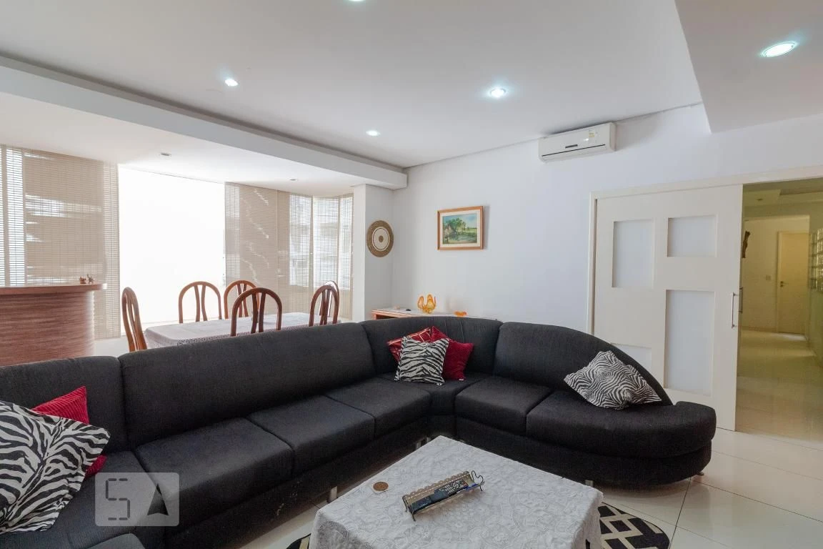 3-bedroom apartment with a water view — photo 7