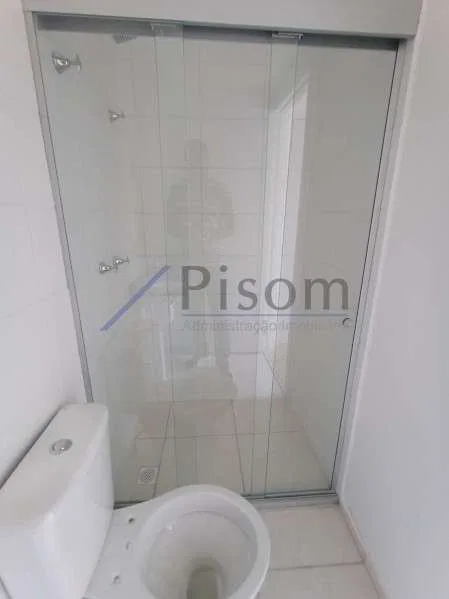 3-bedroom apartment with a glass-enclosed balcony — photo 16