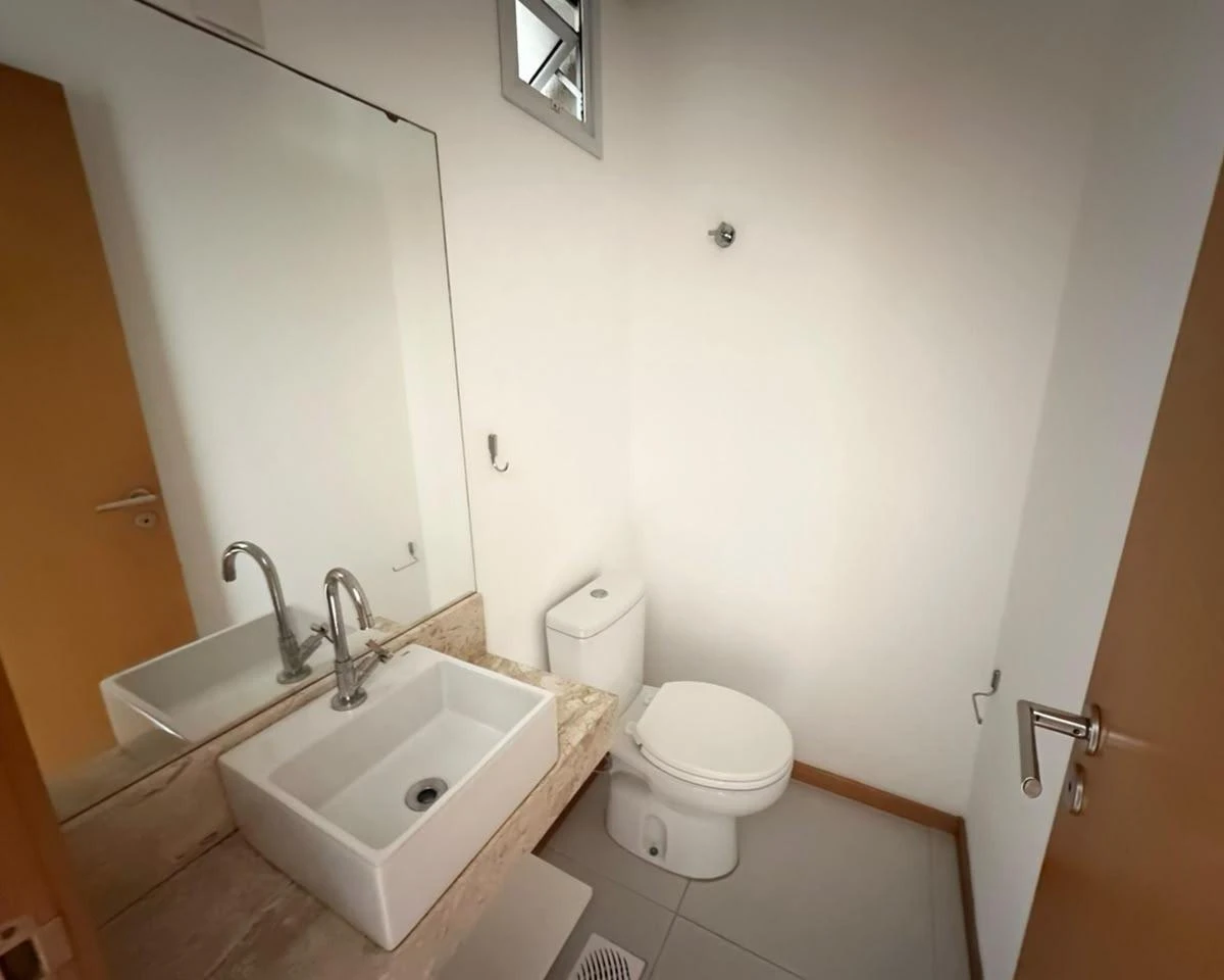 Балкон с грилем и 2 спальни: квартира 71 м² — photo 8