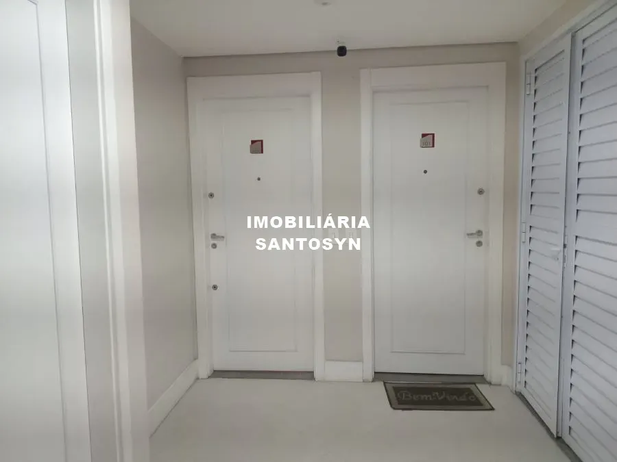 2-bedroom apartment in a building with a gym — photo 6