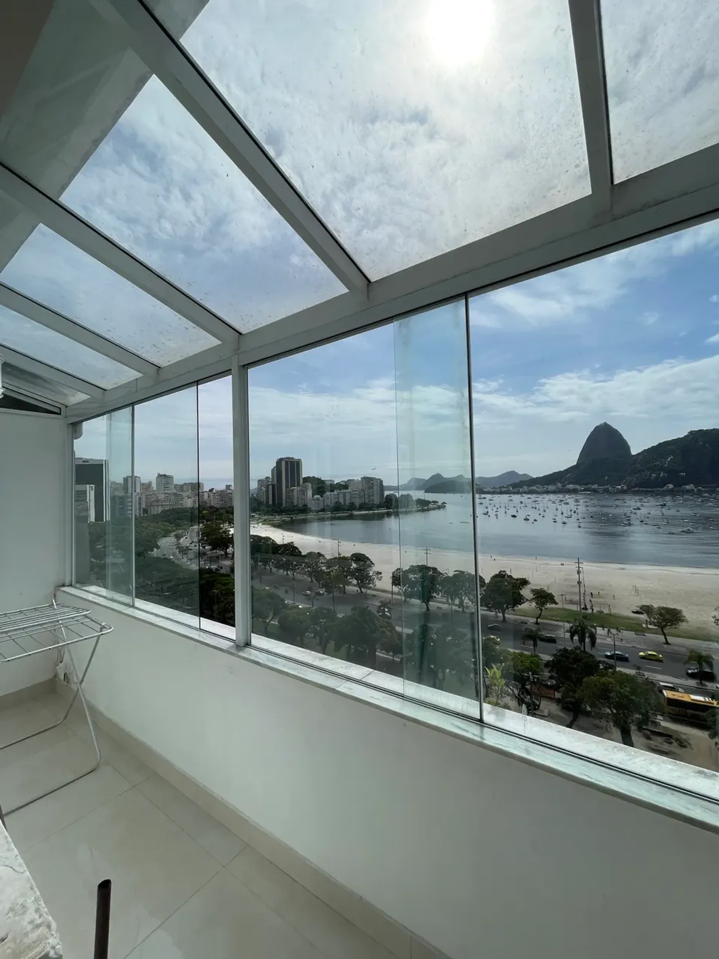 Glass-enclosed balcony in a 2-bedroom apartment, 80 m² — photo 4