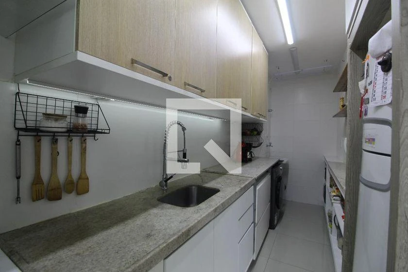 2-bedroom apartment in a building with a gym — photo 21