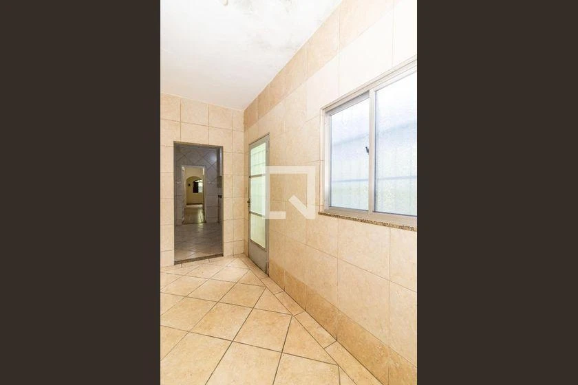 Rental house with balcony, 4 bedrooms and 120 m² — photo 15
