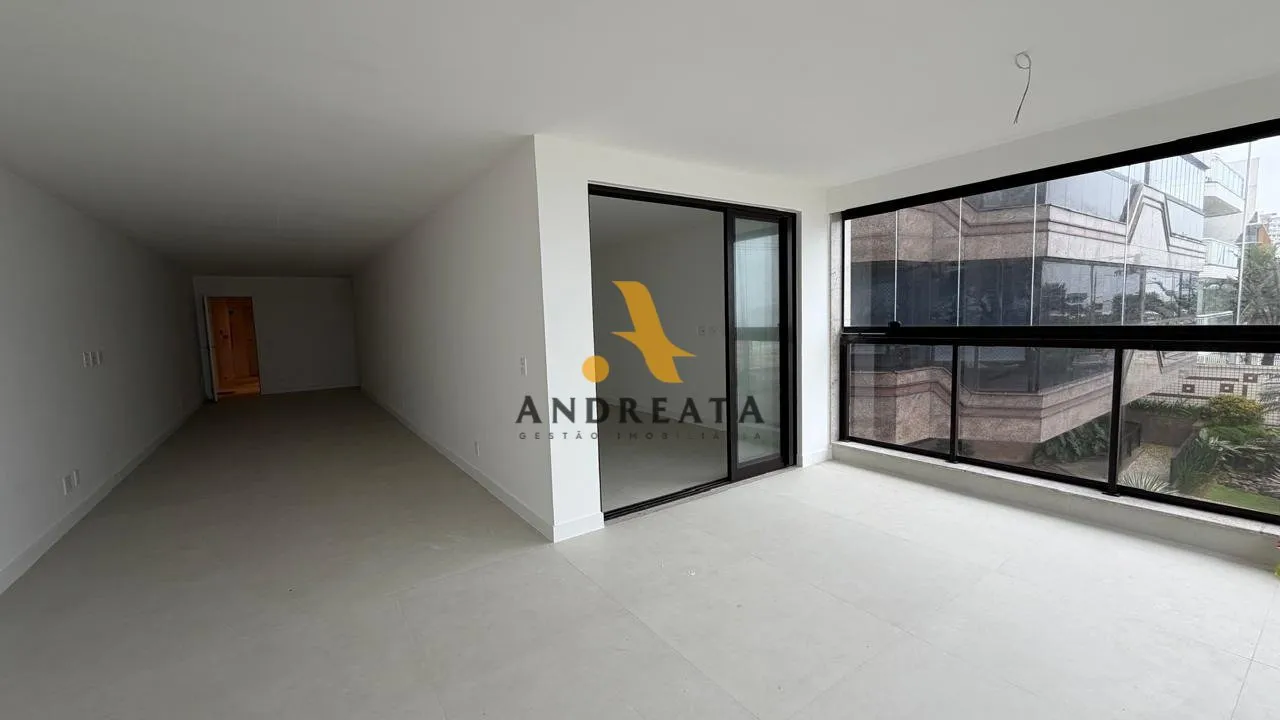 Apartment on the 2nd floor with a water view — photo 40