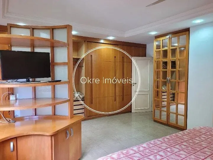 Apartment with 4 bedrooms and built-in wardrobes — photo 7
