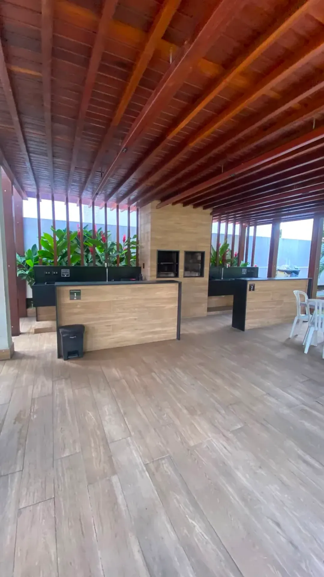2-bedroom apartment with suite and private garden — photo 7