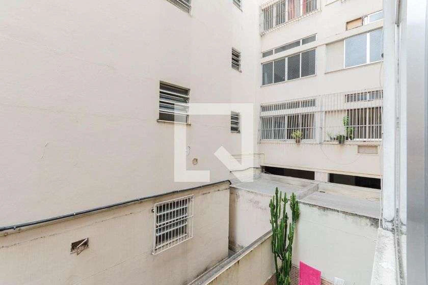 Furnished 2-bedroom apartment with 65 m² — photo 5