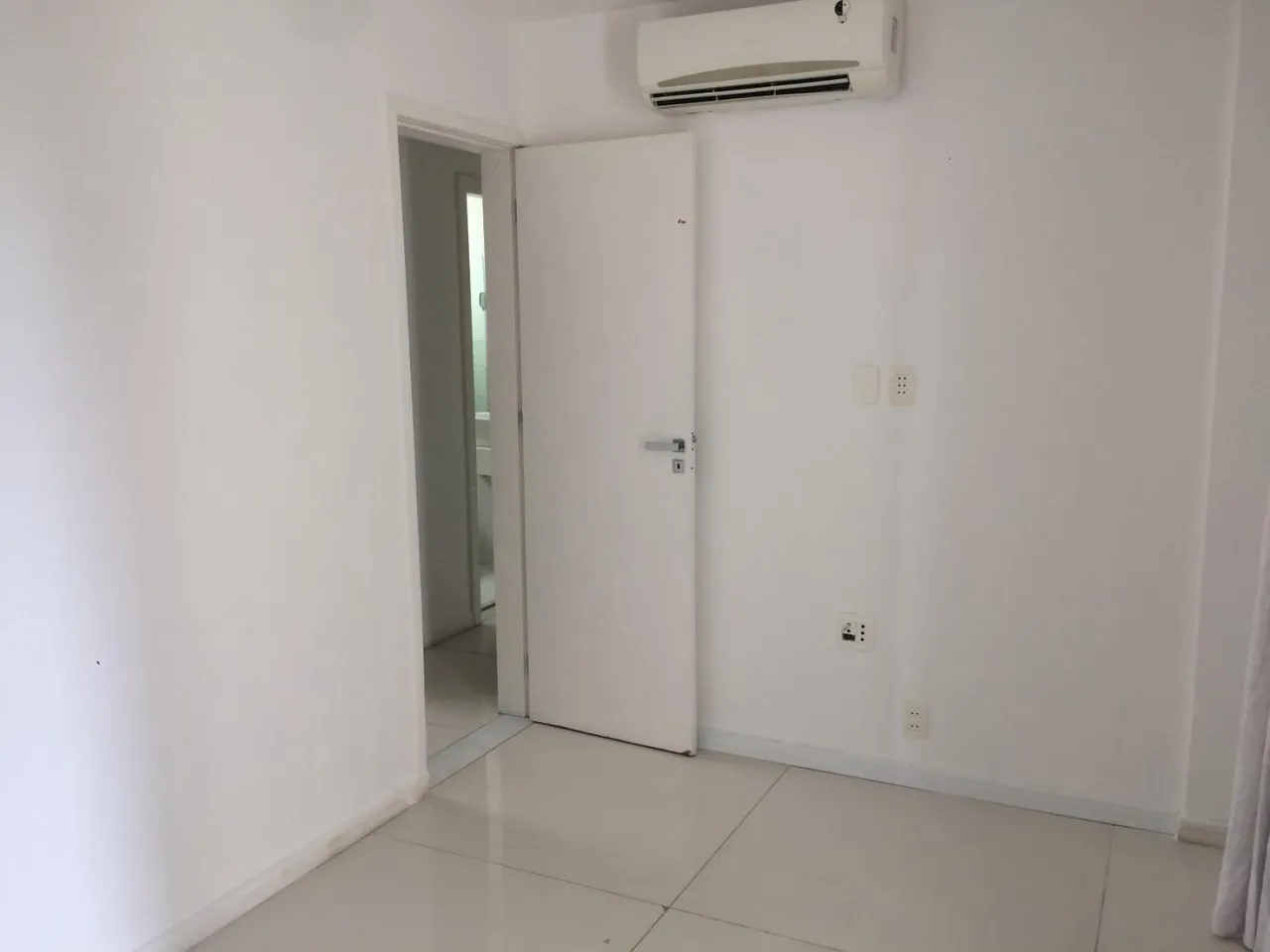 Cobertura com 4 quartos e 5 banheiros, varanda — photo 11