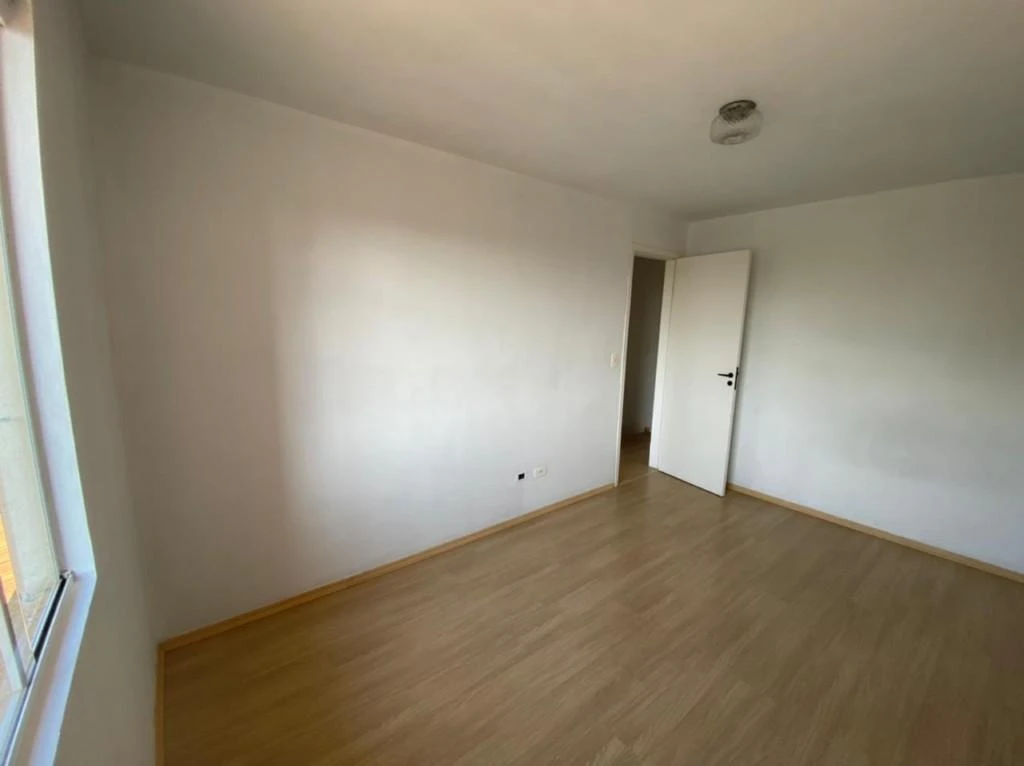 3-bedroom, 100 m² house in Curitiba — photo 3