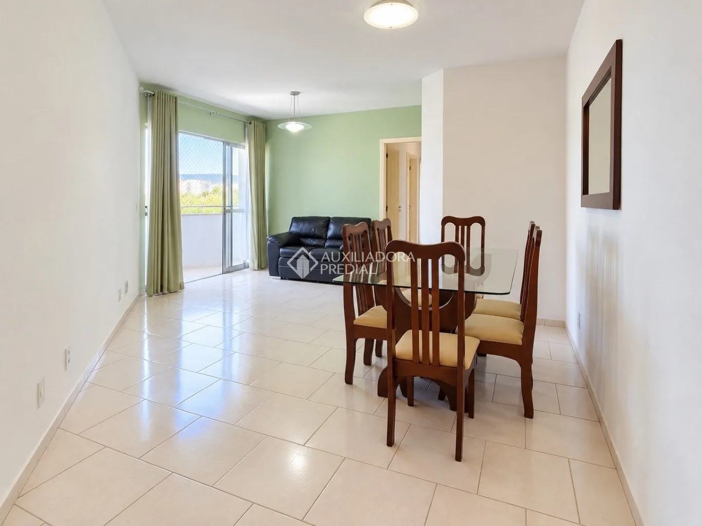 Apartment with 3 bedrooms, 1 en-suite and 122 m² — photo 3