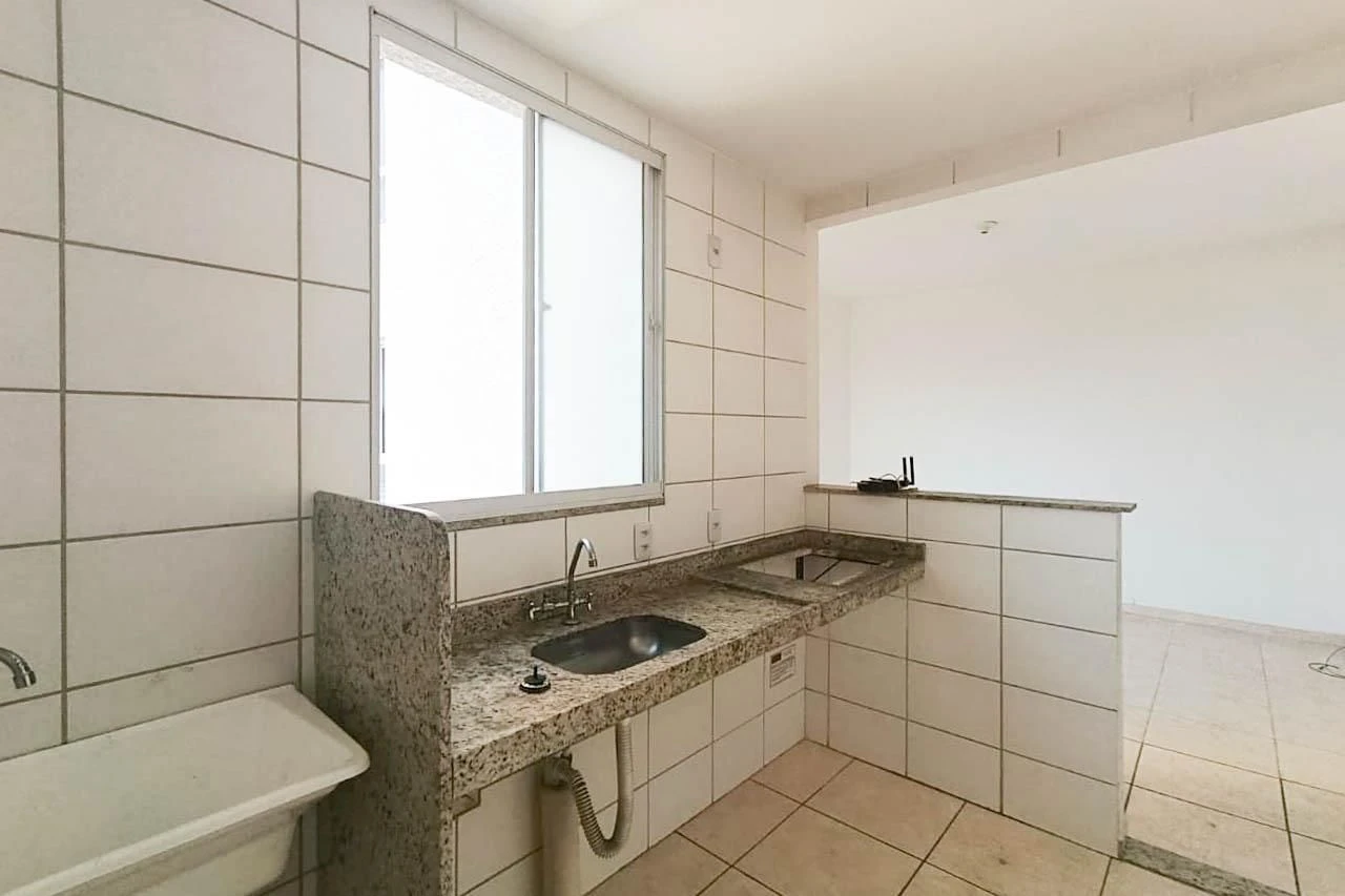 Квартира с кухней открытого плана и 2 спальнями — photo 13