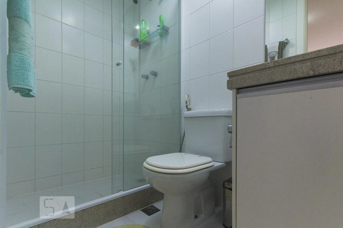 Rental apartment with 2 bedrooms and a glass balcony — photo 42