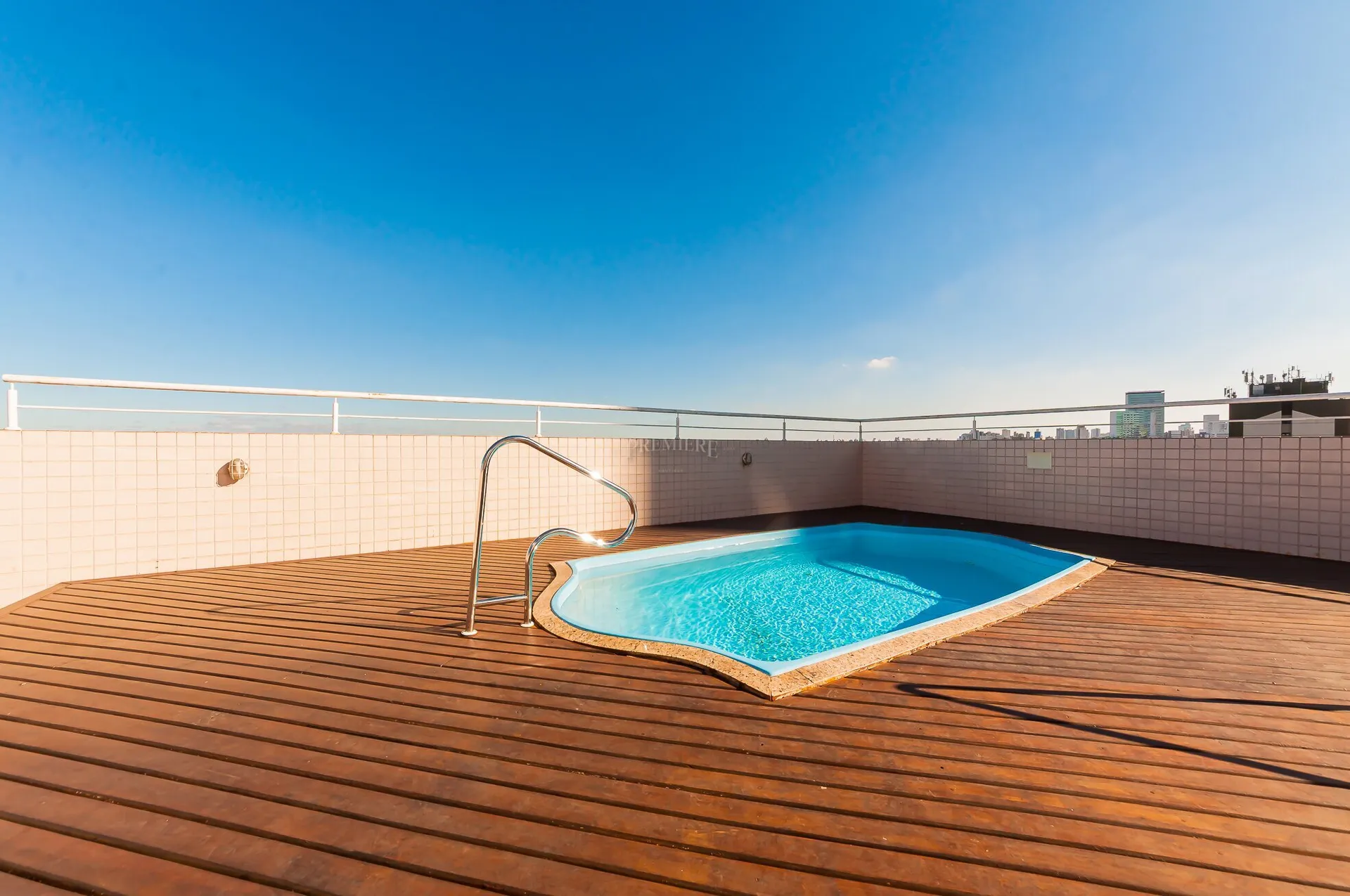 Furnished studio with 1 bedroom and 1 bathroom, 62 m² — photo 22